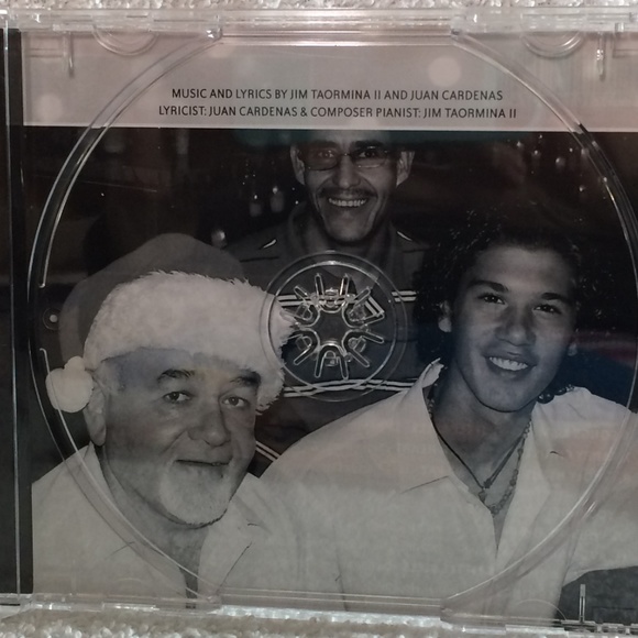 Manuel Romero Christmas Is Comin' CD Autographed - Picture 6 of 7